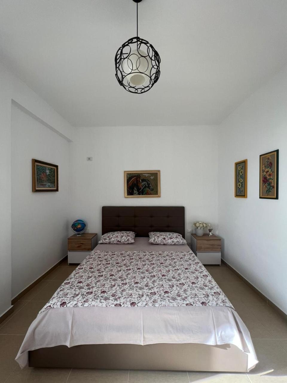 Corazon Guest House Vlorë Exteriör bild