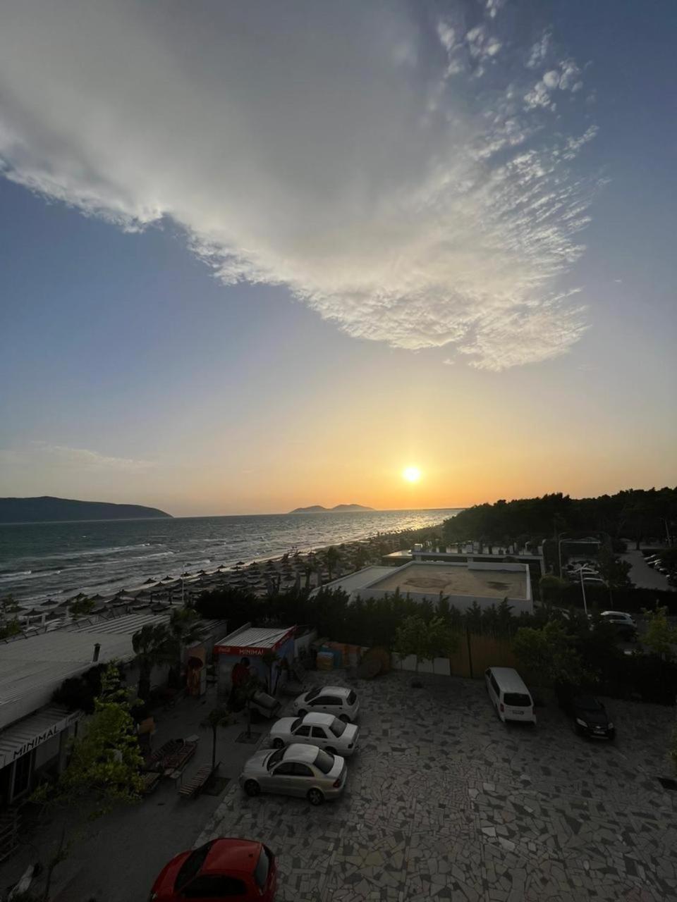 Corazon Guest House Vlorë Exteriör bild